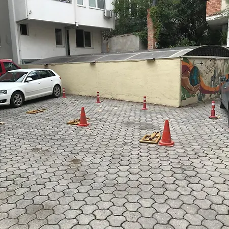 Apartament Sweet Basement Suteren Parking 5 Euro Skopje